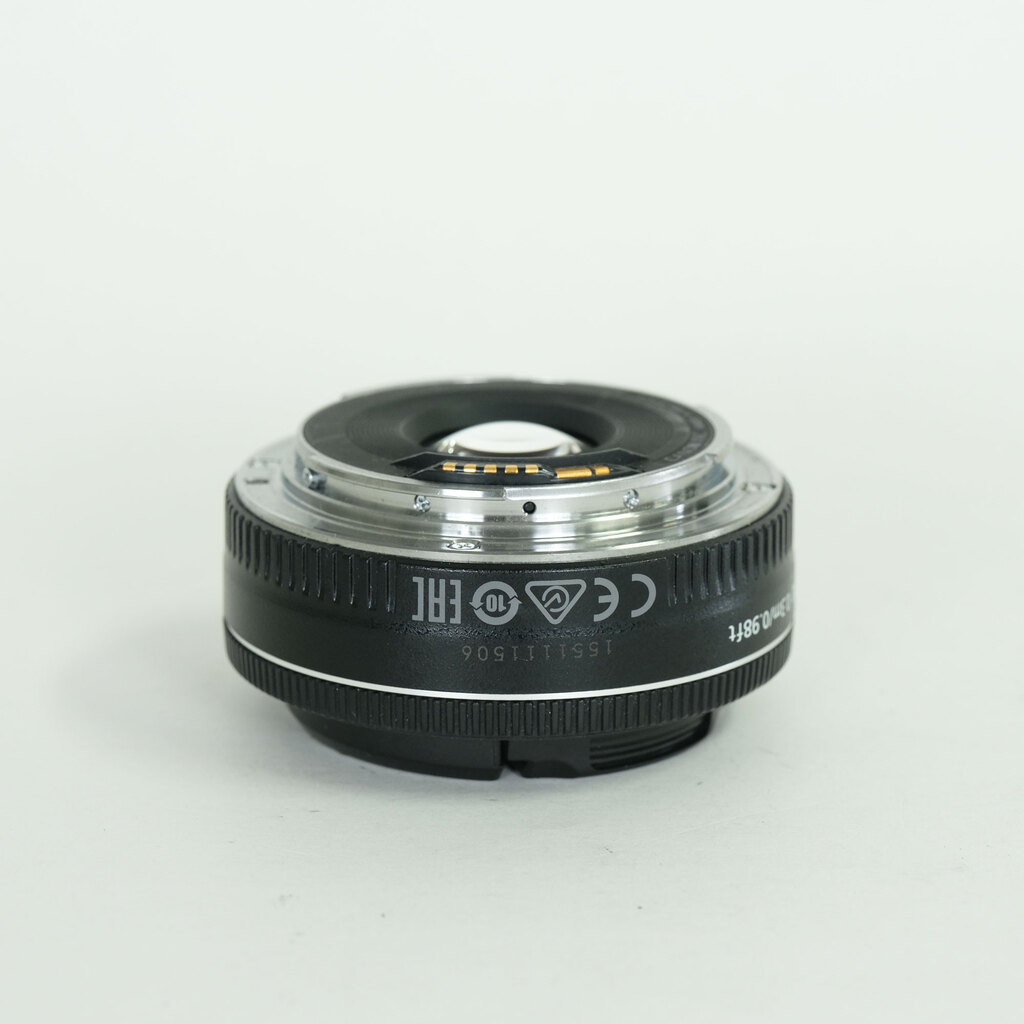 Canon EF40mm F2.8 STM