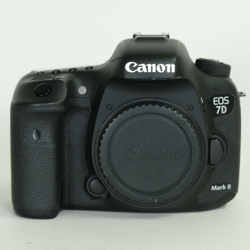 Canon EOS 7D Mark II