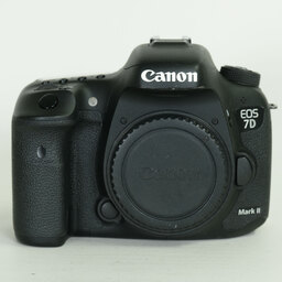 Canon EOS 7D Mark II