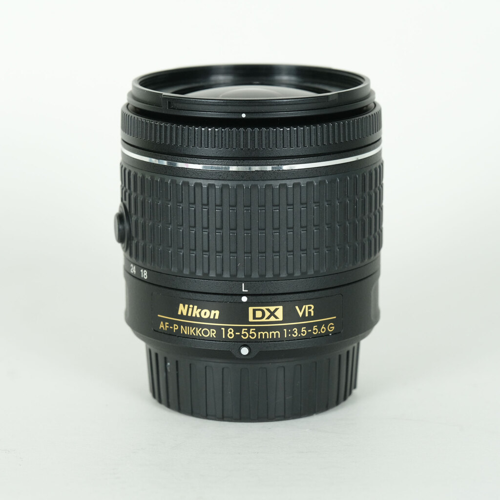 Nikon AF-P DX NIKKOR 18-55mm F3.5-5.6G VR Nikon AF-P DX NIKKOR 18-55mm F3.5-5.6G VR