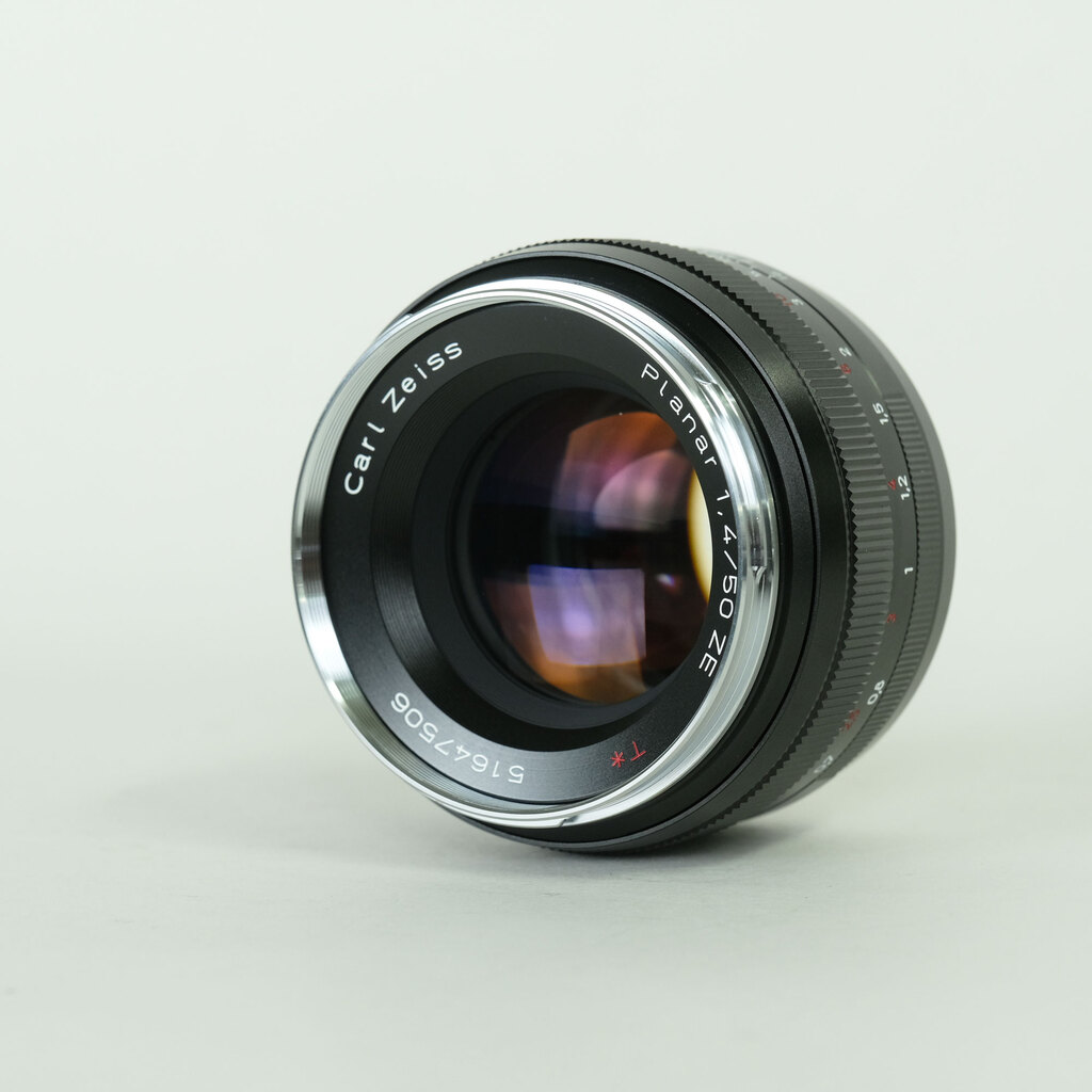 Carl Zeiss Planar T* 50mm F1.4 ZE [キヤノンEF用]