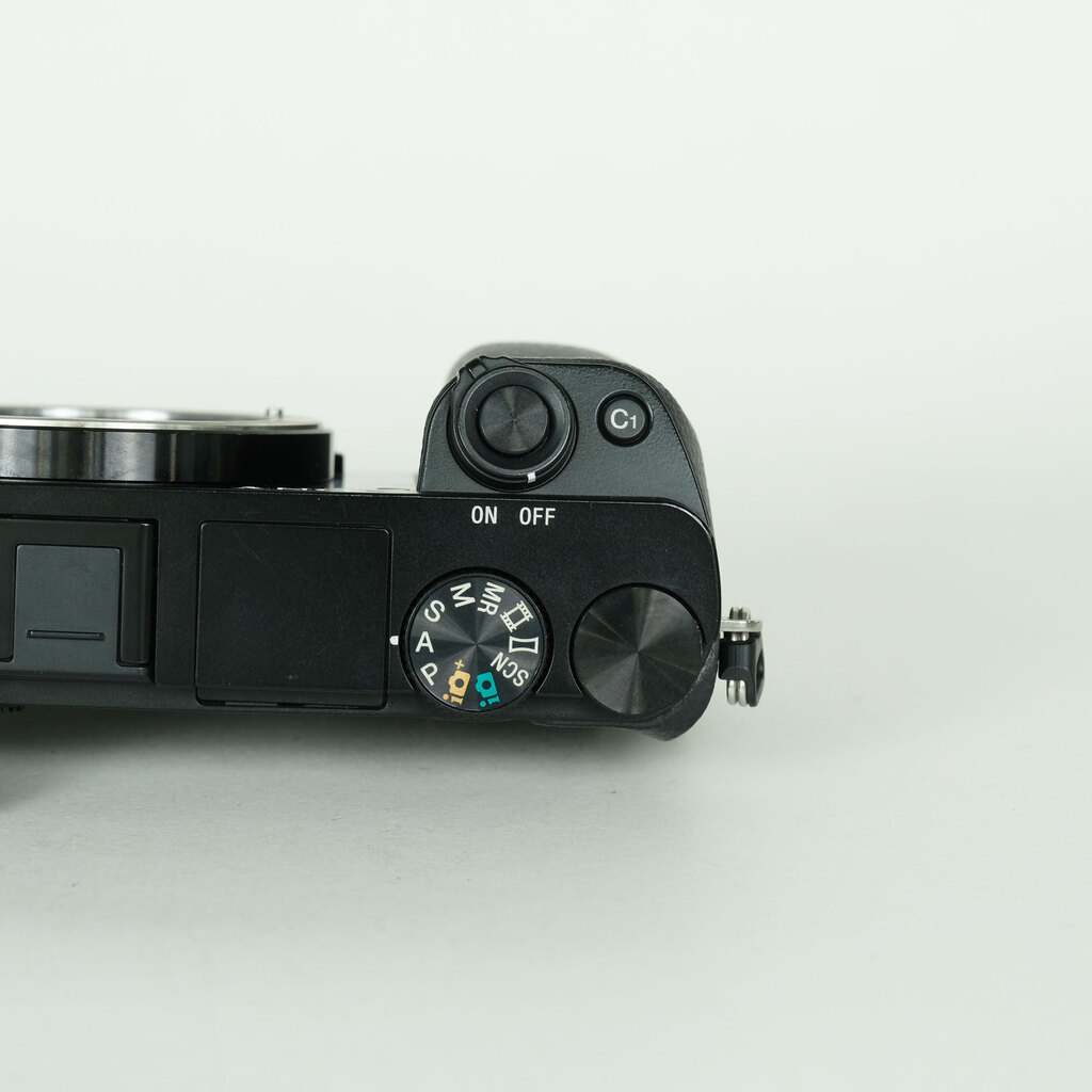 SONY α6000(ILCE-6000) SONY α6000(ILCE-6000)