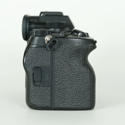 SONY α7 IV(ILCE-7M4) SONY α7 IV(ILCE-7M4)
