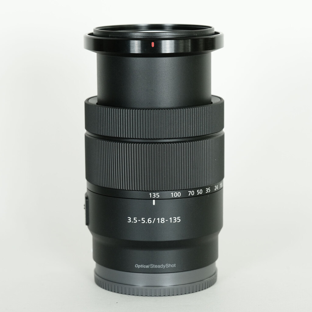 SONY E 18-135mm F3.5-5.6 OSS SEL18135
