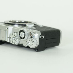 OLYMPUS PEN-F