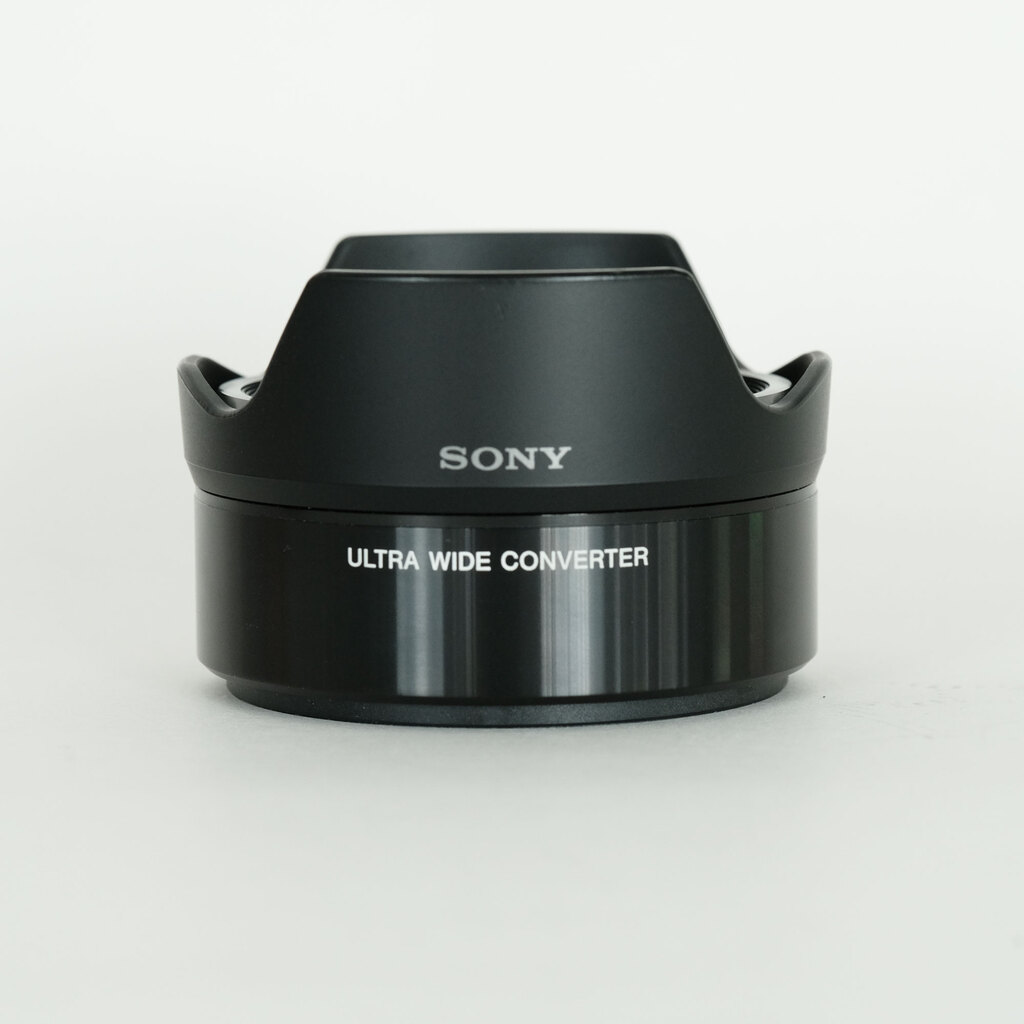 SONY E 16mm F2.8 SEL16F28