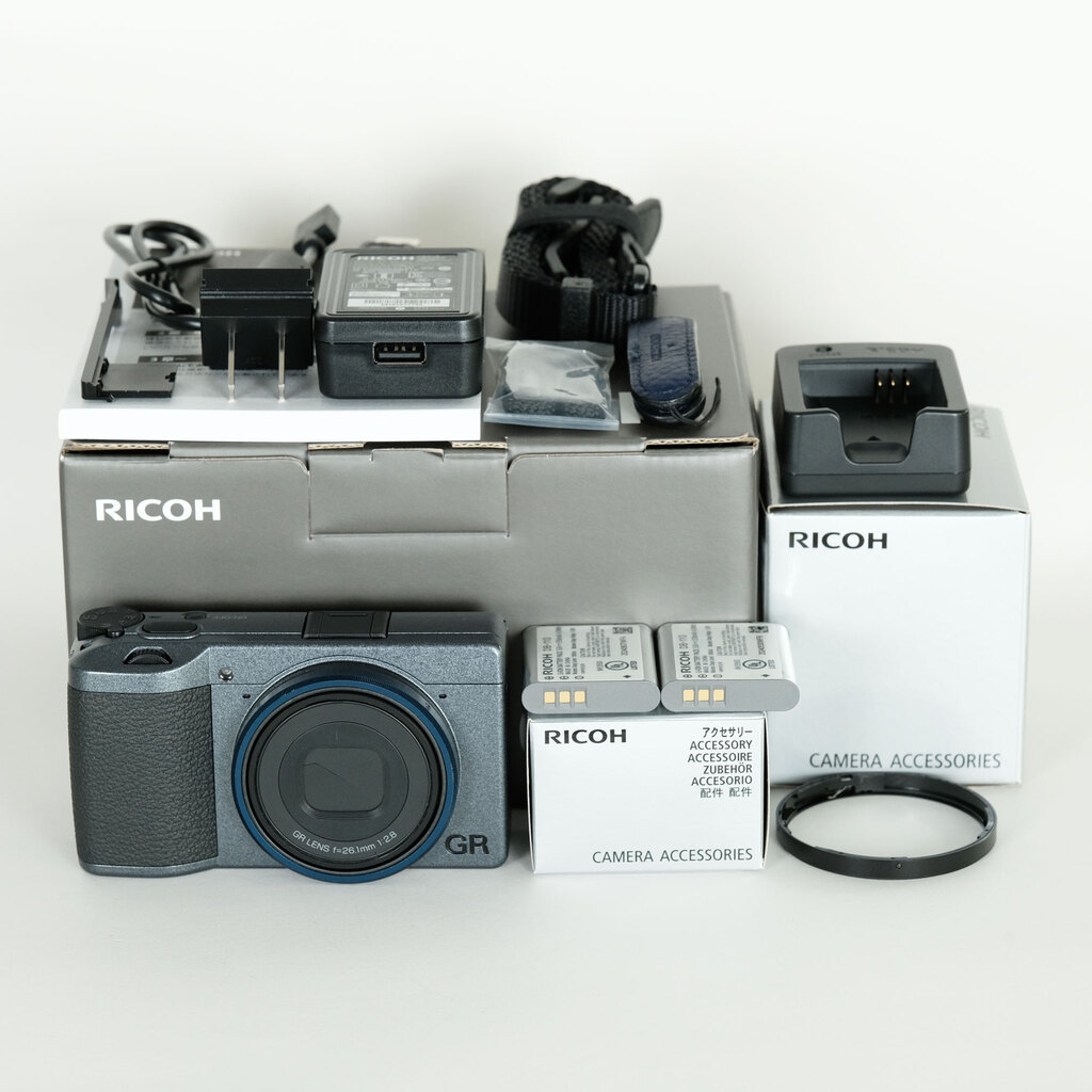 RICOH GR IIIx Urban Edition Special Limited Kitの出品 | ONE SCENE