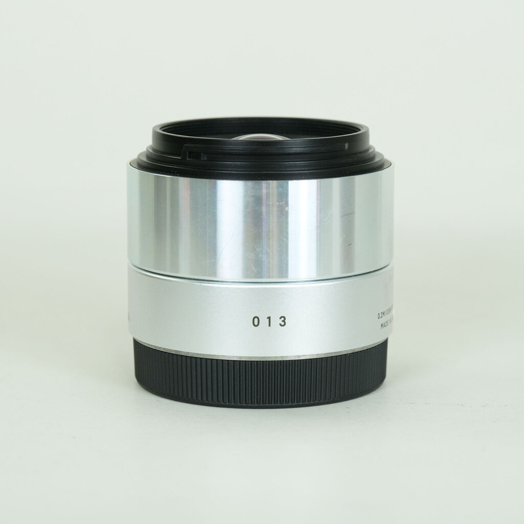 SIGMA A 19mm F2.8 DN (ソニーE用)　シルバー