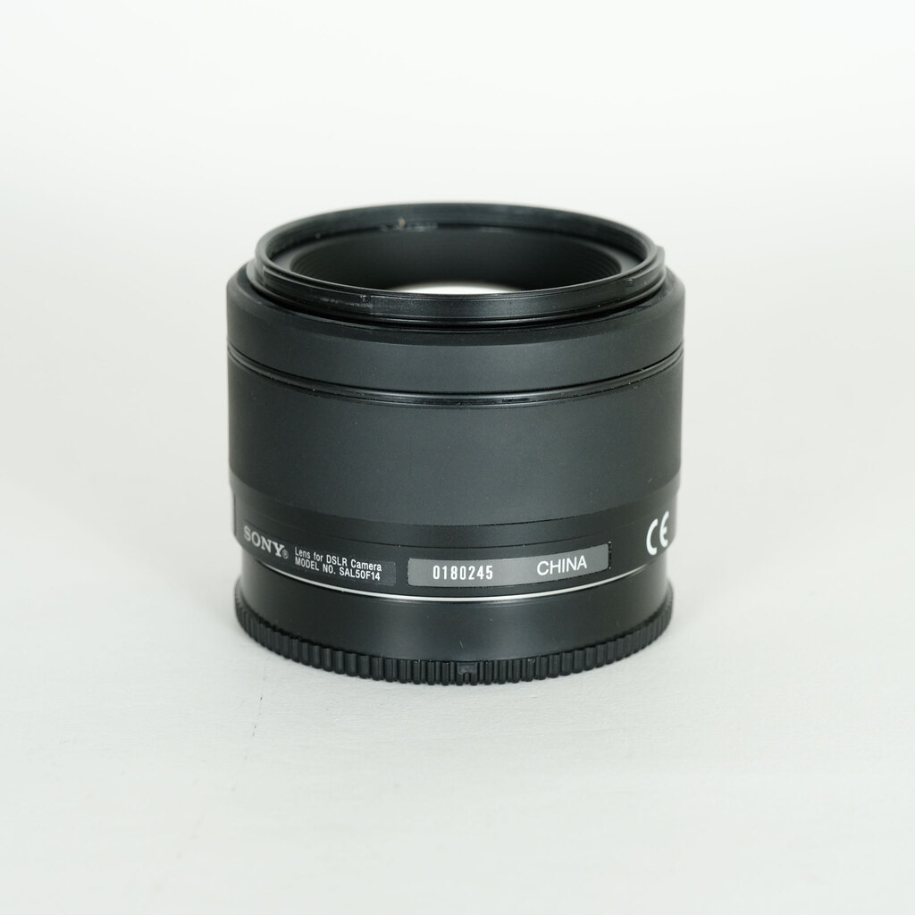 SONY 50mm F1.4 SAL50F14