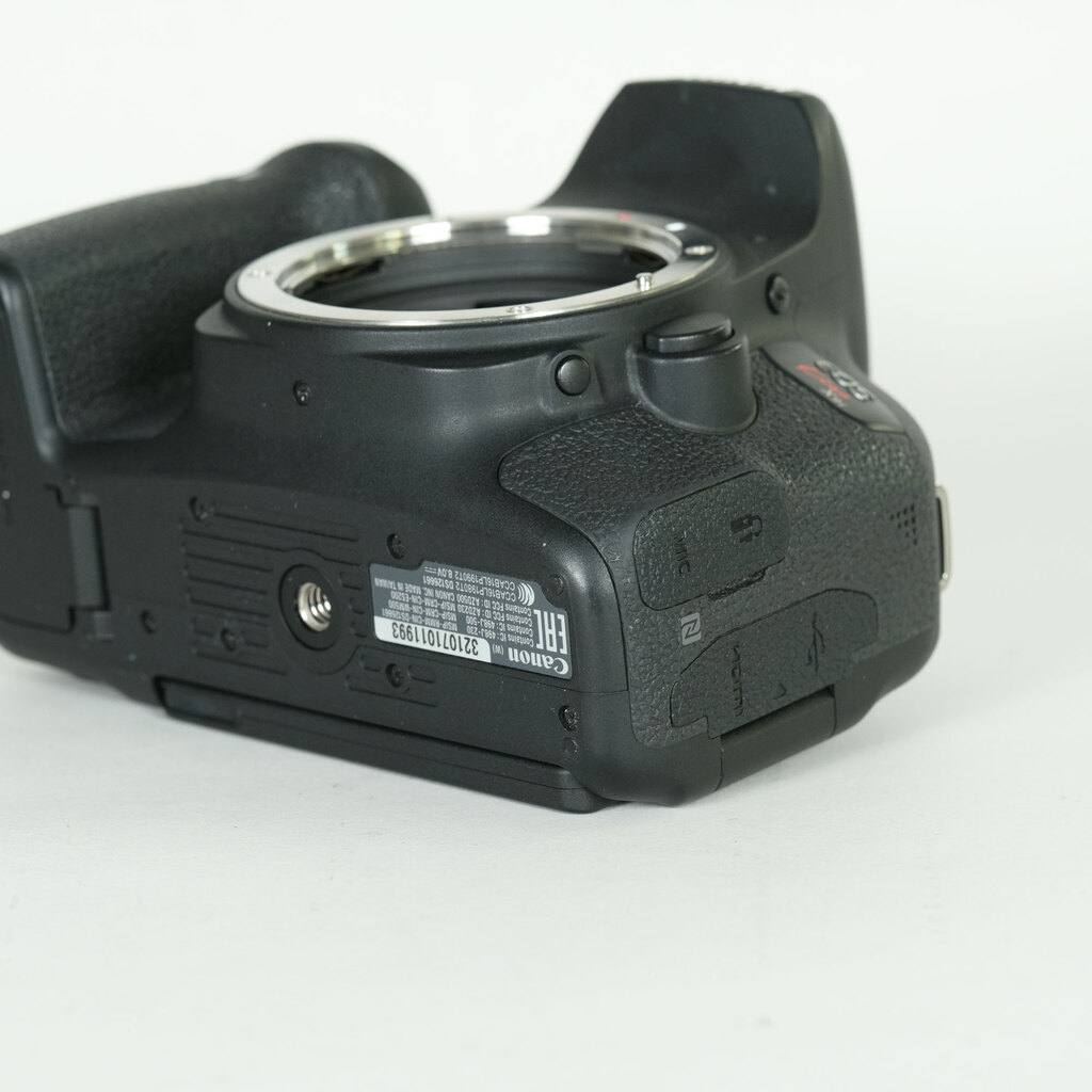 Canon EOS Kiss X9i Canon EOS Kiss X9i