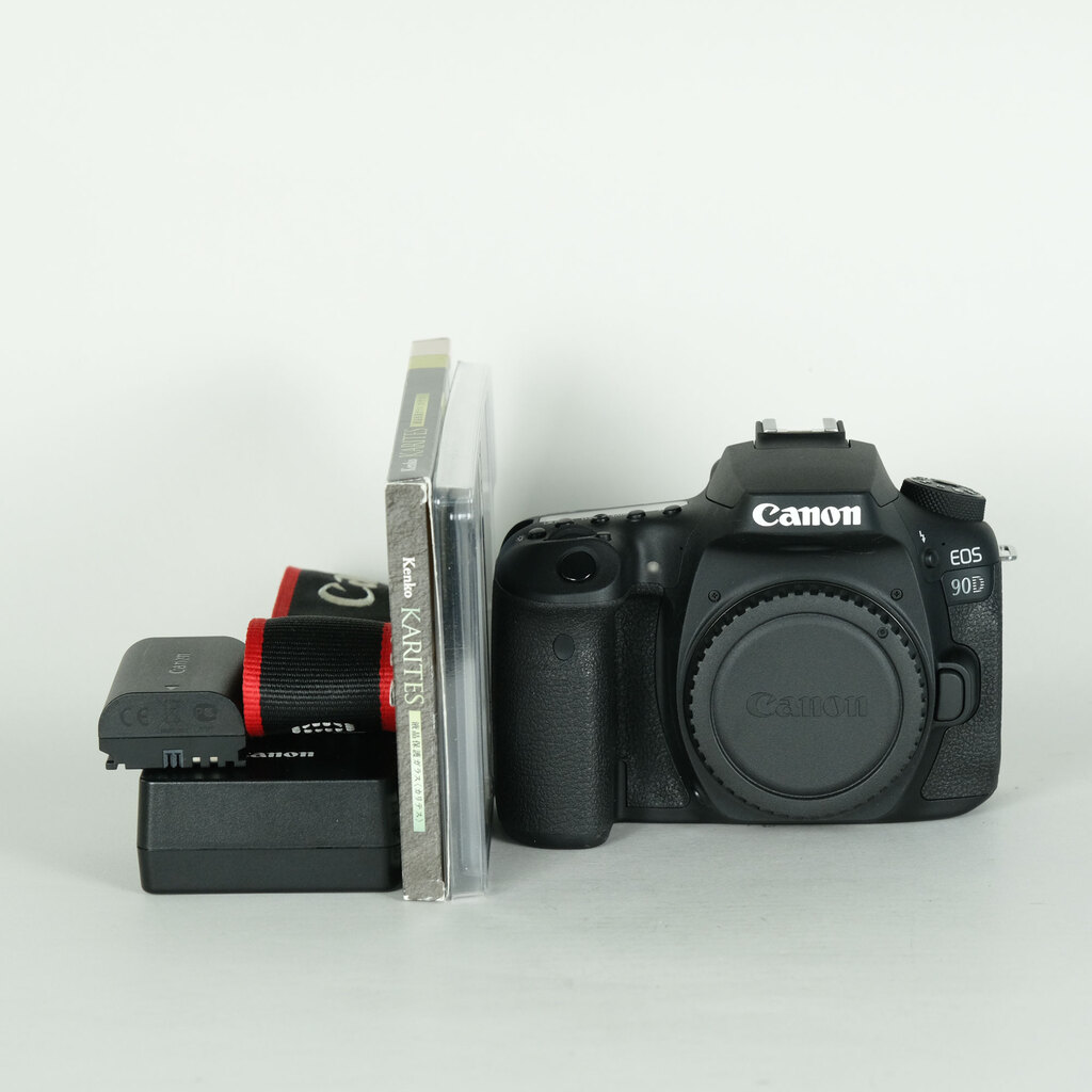 Canon EOS 90D