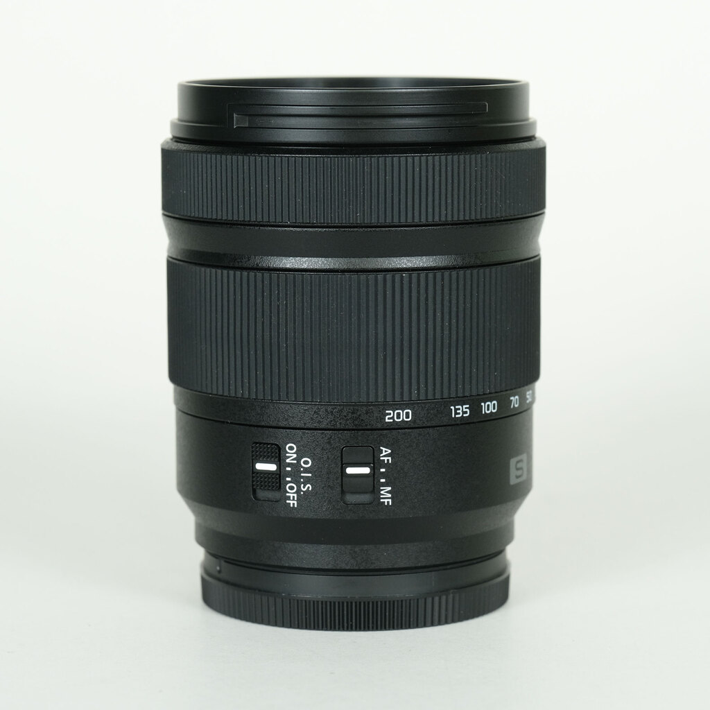 Panasonic LUMIX S 28-200mm F4-7.1 MACRO O.I.S.