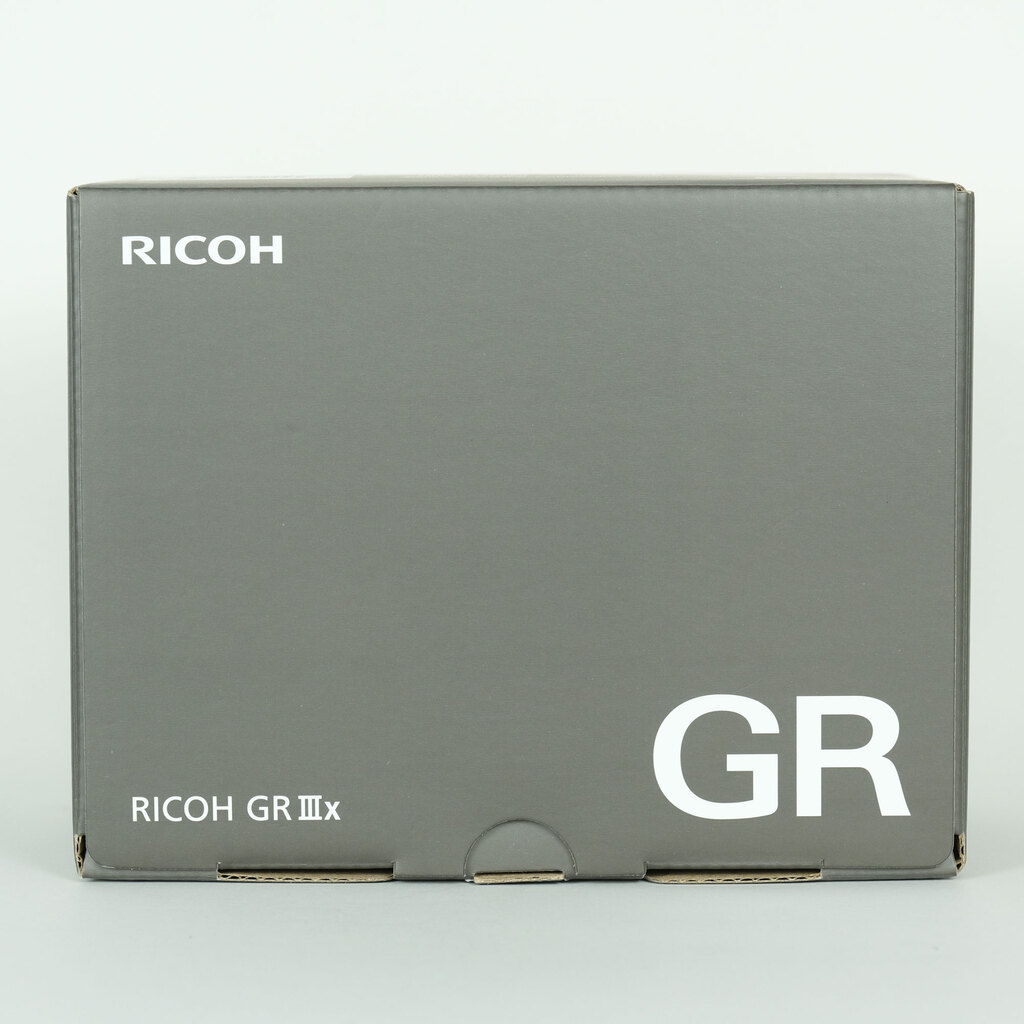 RICOH GR IIIxの出品 | ONE SCENE（ワンシーン）