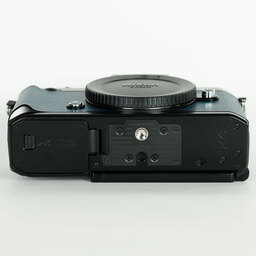 Nikon Z f プレミアムエクステリア張替済み   ［プレミアムエクステリア張替キャンペーン・皮革換装品］