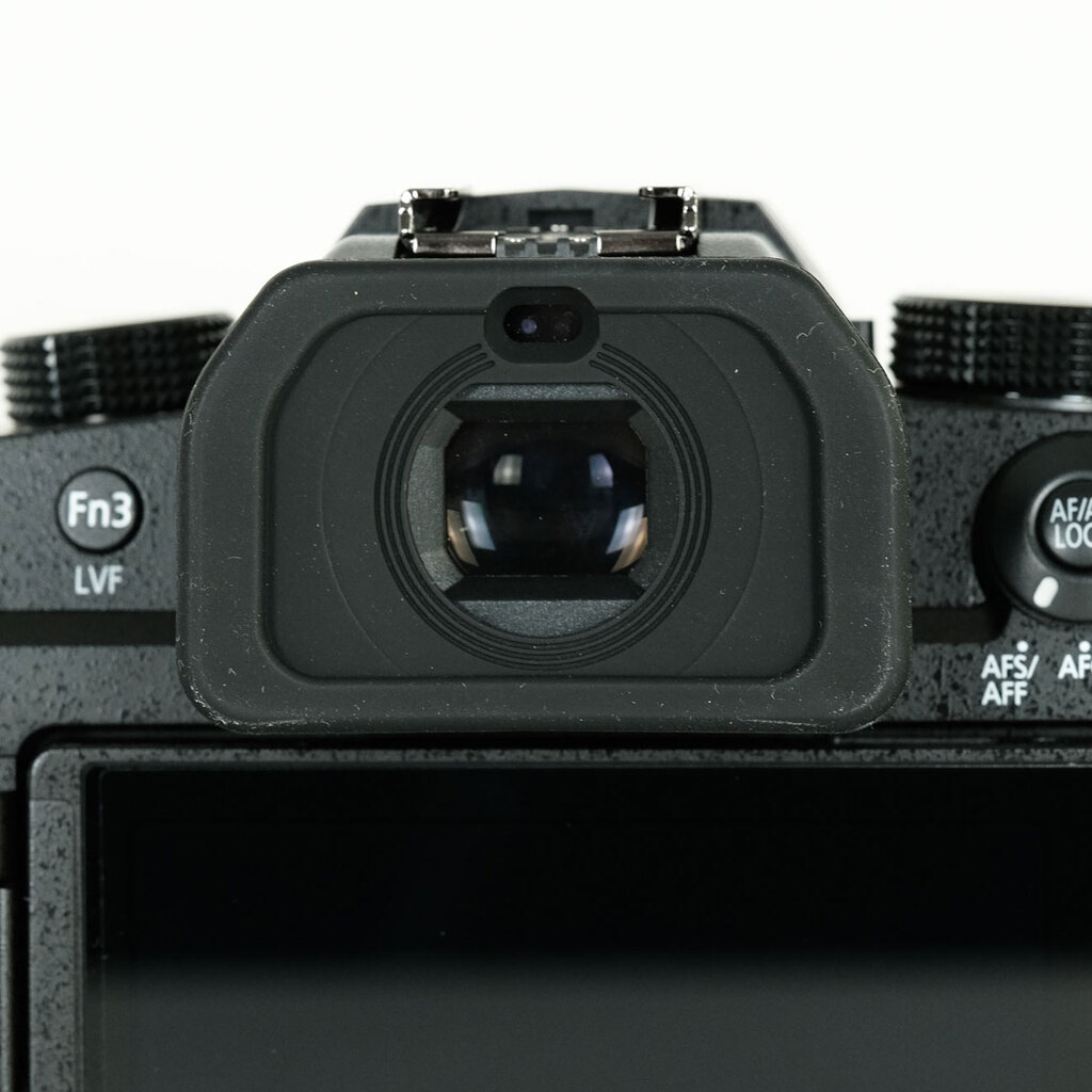 Panasonic LUMIX DC-G99D ボディ ブラック