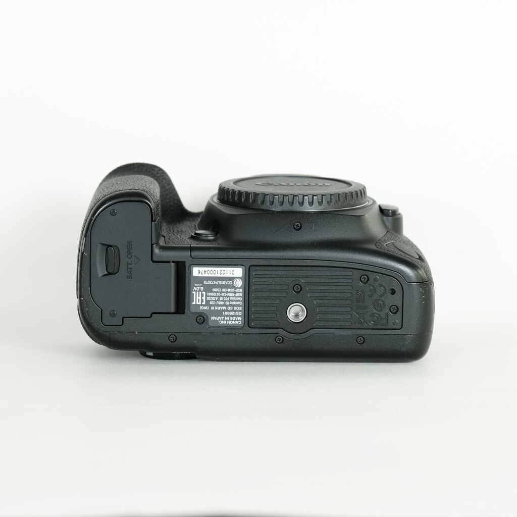 Canon EOS 5D Mark IV Canon EOS 5D Mark IV