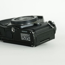 OLYMPUS OM-D E-M5 Mark II