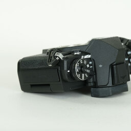 OLYMPUS OM-D E-M5 Mark II