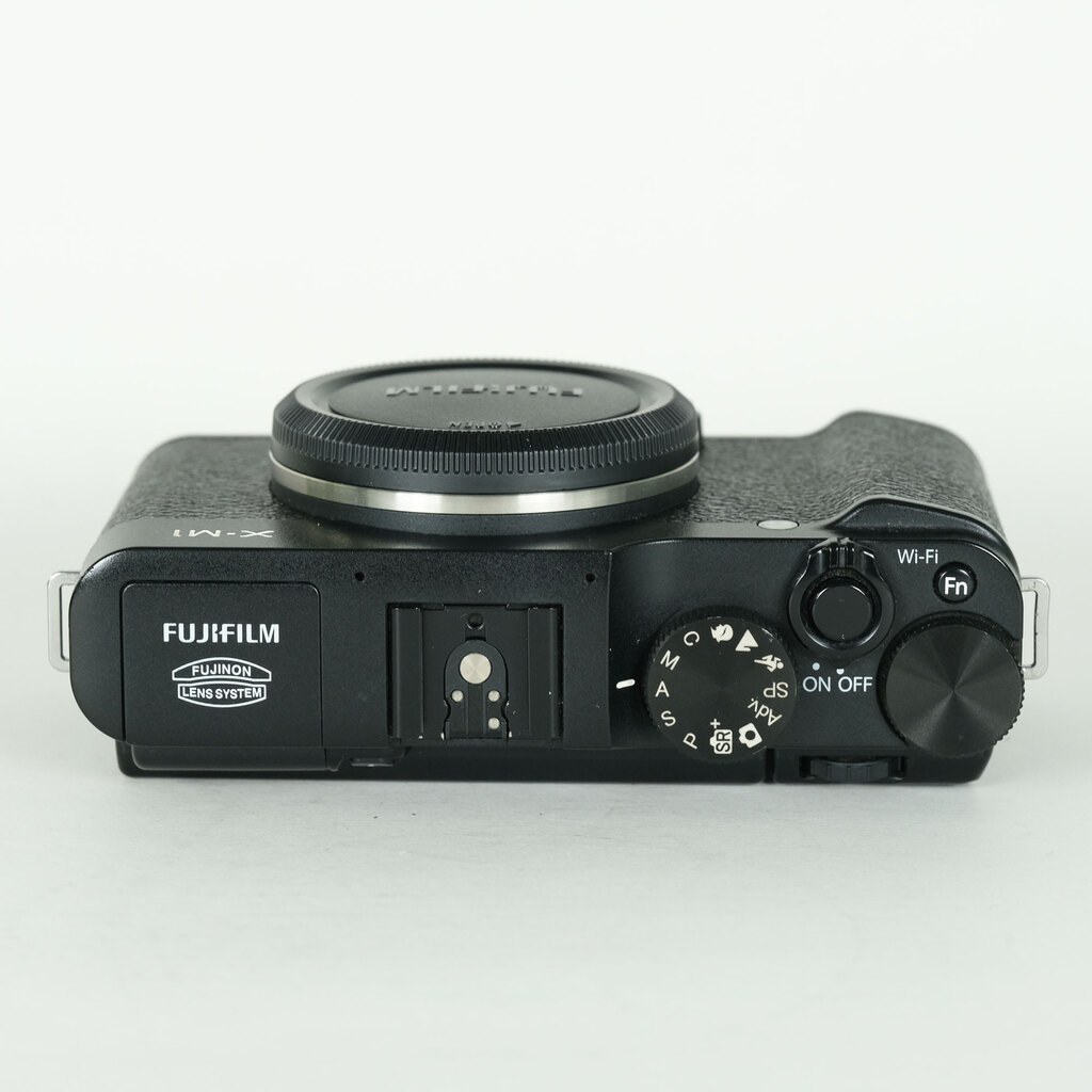 FUJIFILM X-M1 ボディ ブラック