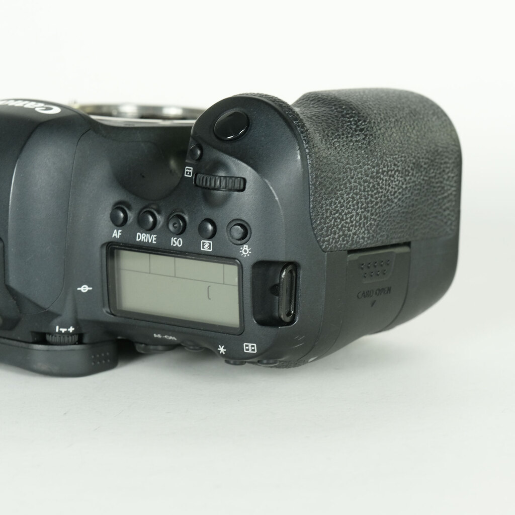 Canon EOS 6D Mark II Canon EOS 6D Mark II