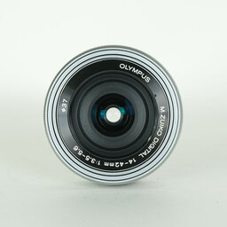 OLYMPUS M.ZUIKO DIGITAL ED 14-42mm F3.5-5.6 EZ シルバー