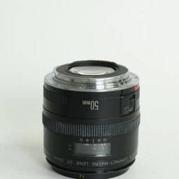 Canon EF50mm F2.5 コンパクトマクロ