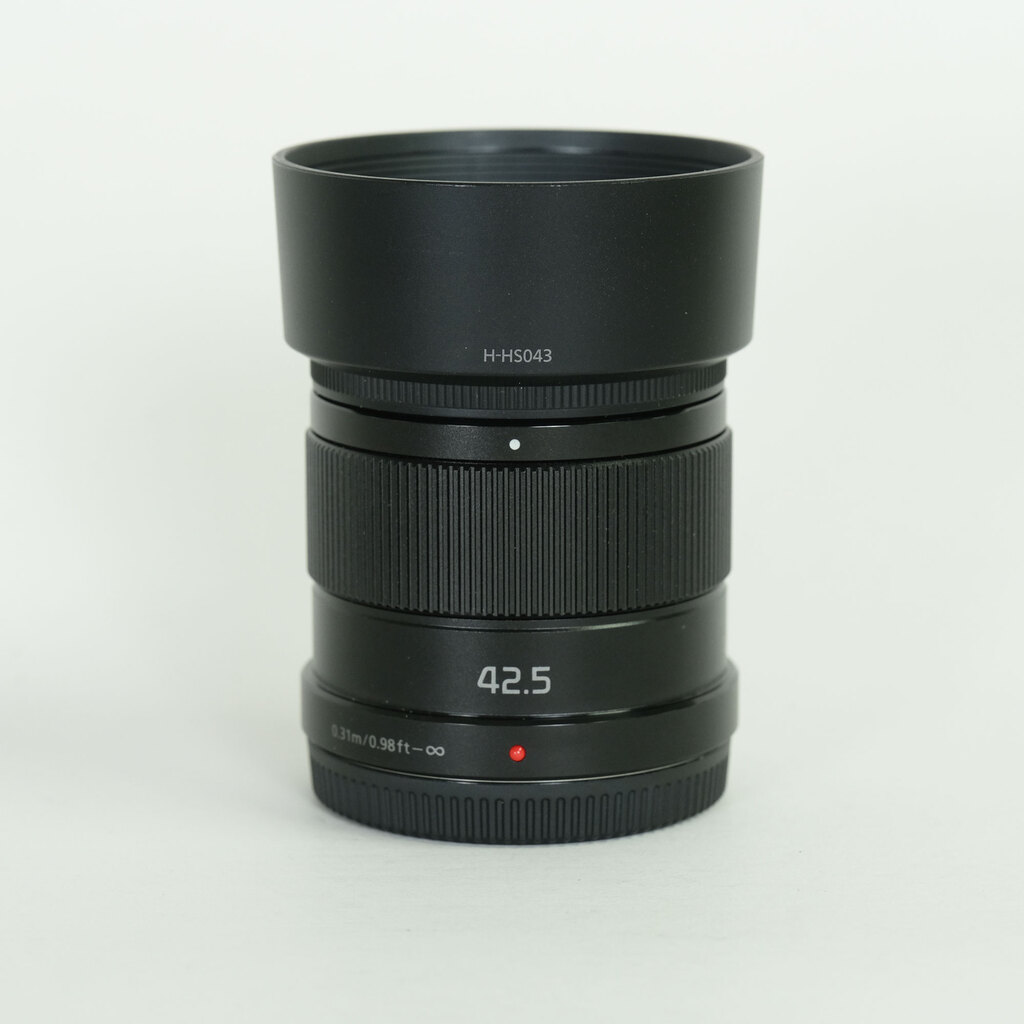 Panasonic LUMIX G 42.5mm / F1.7 ASPH. / POWER O.I.S.
