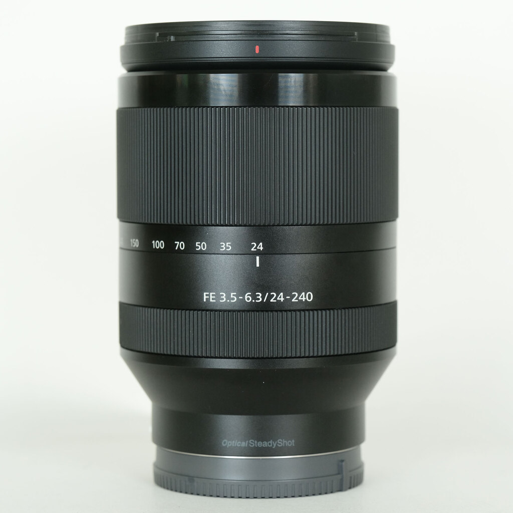 SONY FE 24-240mm F3.5-6.3 OSS SEL24240