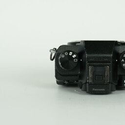 Panasonic LUMIX DC-S5 Panasonic LUMIX DC-S5