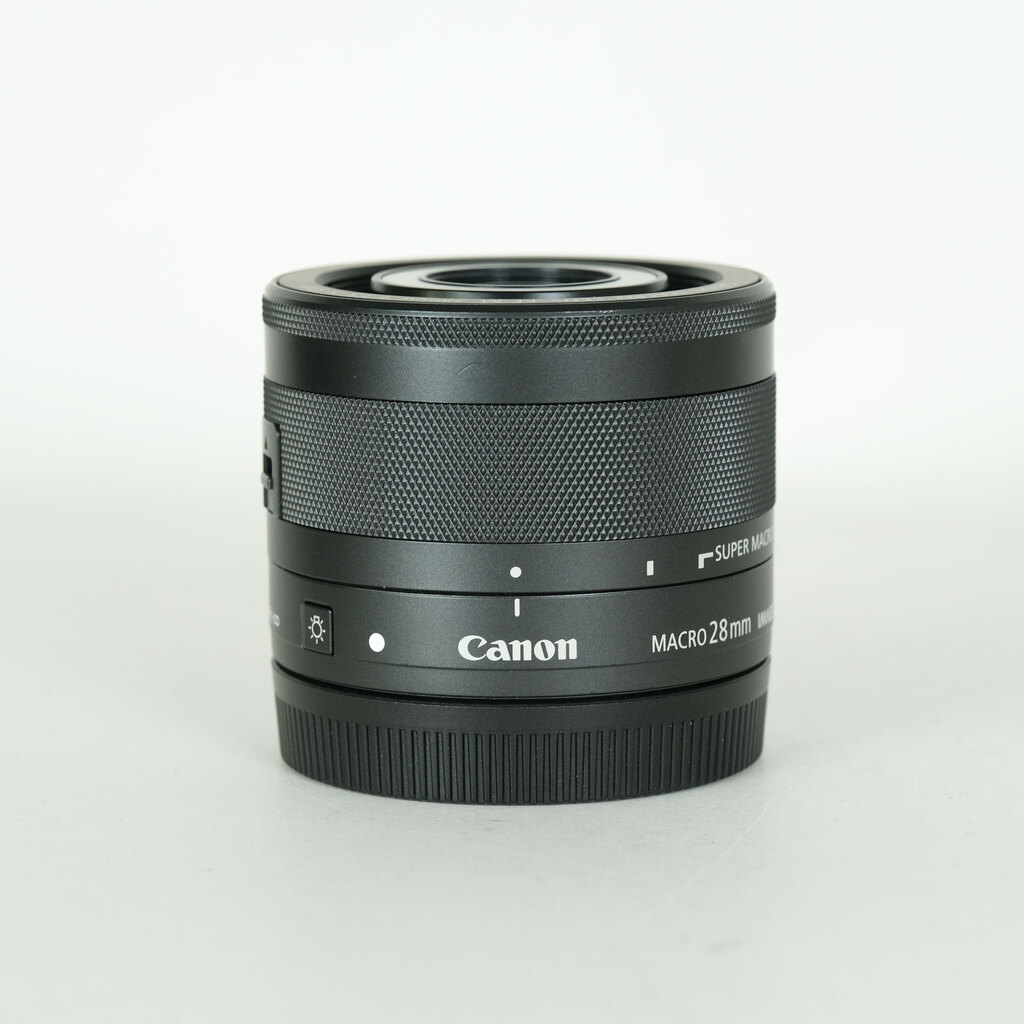 Canon EF-M28mm F3.5 マクロ IS STM