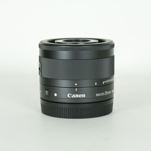Canon EF-M28mm F3.5 マクロ IS STM