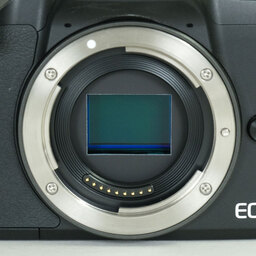 Canon EOS Kiss M