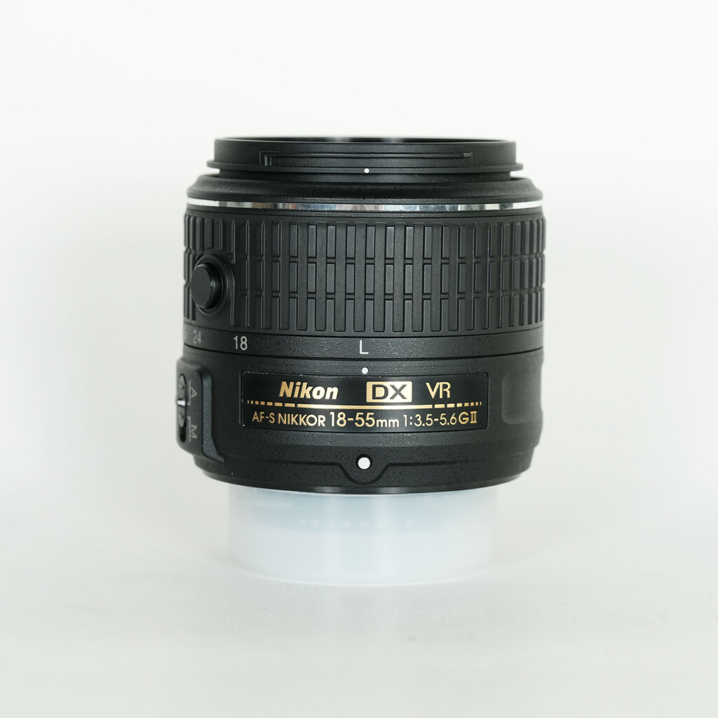 Nikon AF-S DX NIKKOR 18-55mm f3.5-5.6G VR II