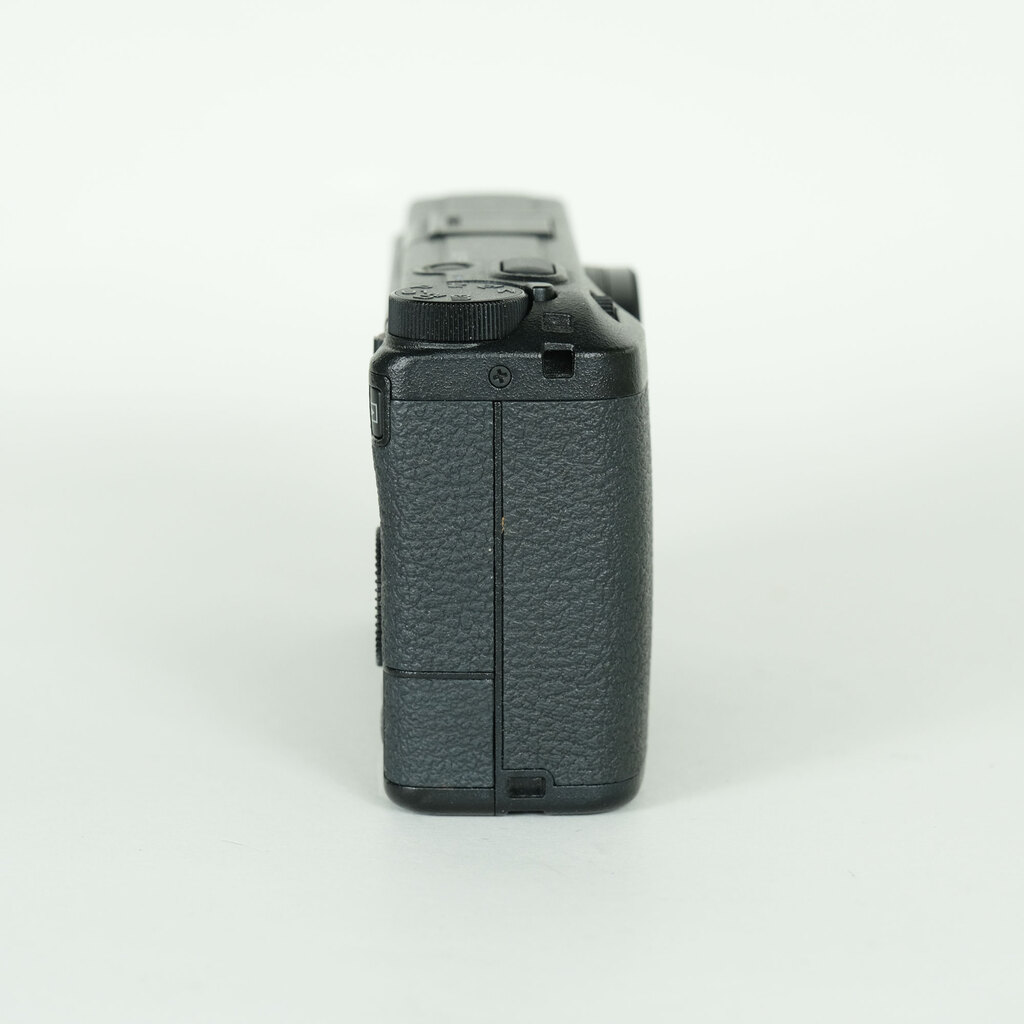 RICOH GR III