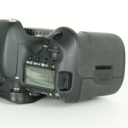 Canon EOS 7D Mark II Canon EOS 7D Mark II