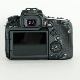 Canon EOS 90D