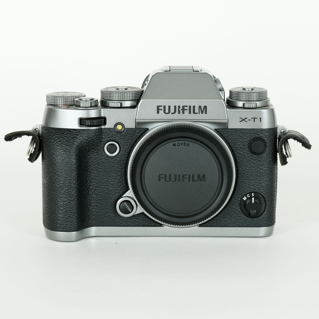 FUJIFILM X-T1