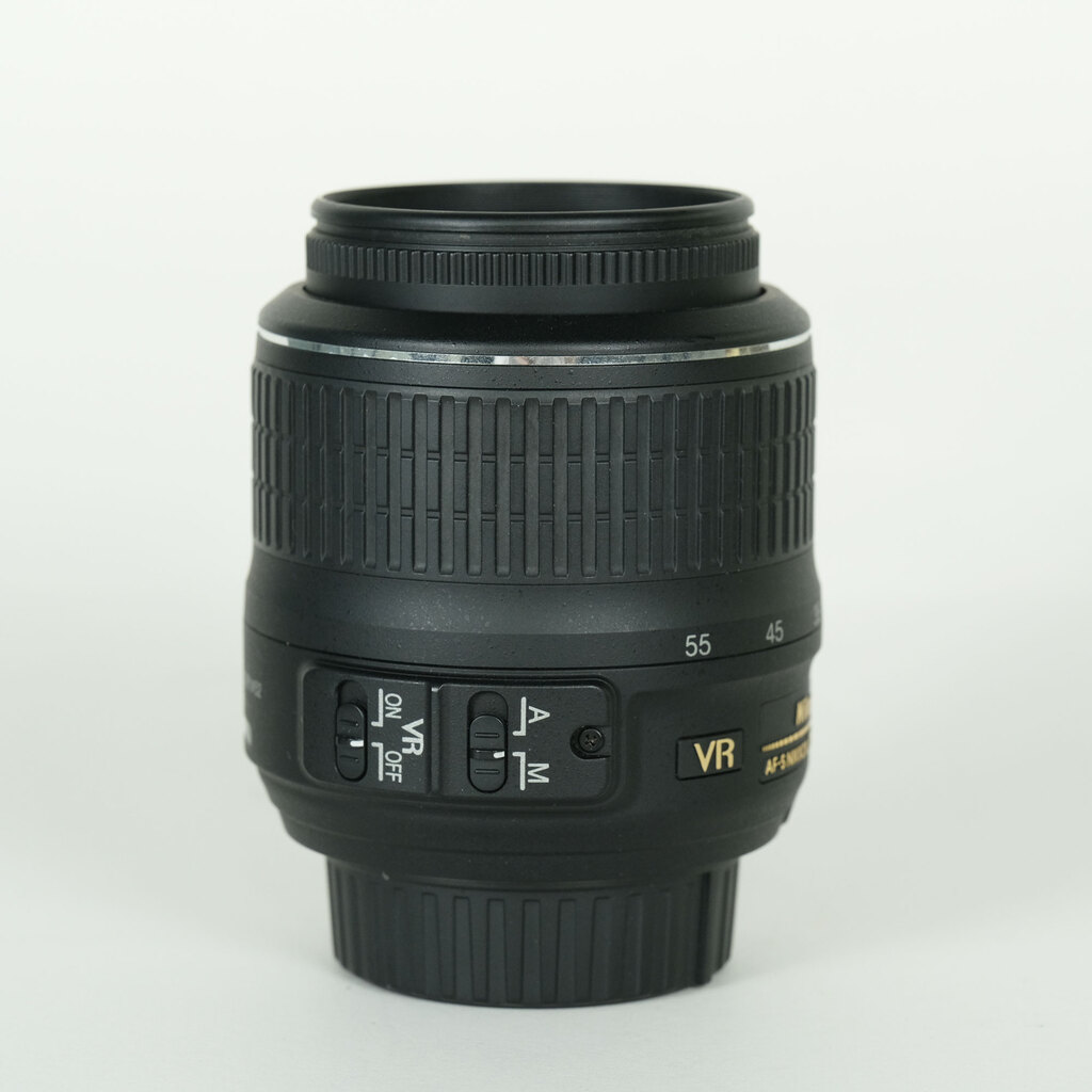 Nikon AF-S DX NIKKOR 18-55mm F3.5-5.6 G VR