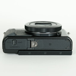 Canon PowerShot G7X Mark II