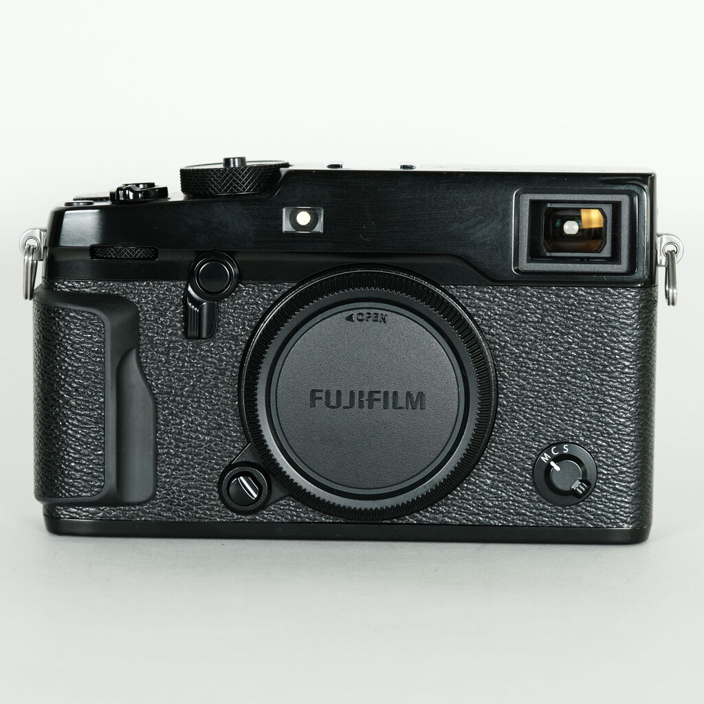 FUJIFILM X-Pro2