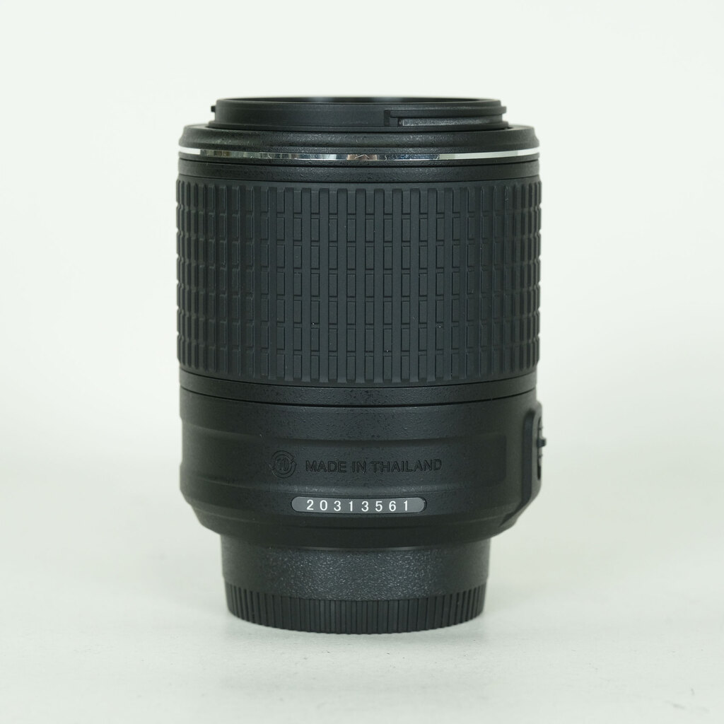 Nikon AF-S DX NIKKOR 55-200mm F4-5.6G ED VR II Nikon AF-S DX NIKKOR 55-200mm F4-5.6G ED VR II