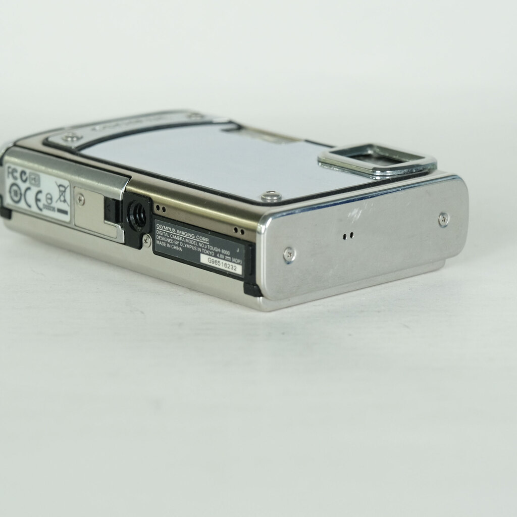 OLYMPUS μTOUGH 8000 シルバーの出品 | ONE SCENE（ワンシーン）
