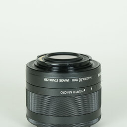 Canon EF-M28mm F3.5 マクロ IS STM