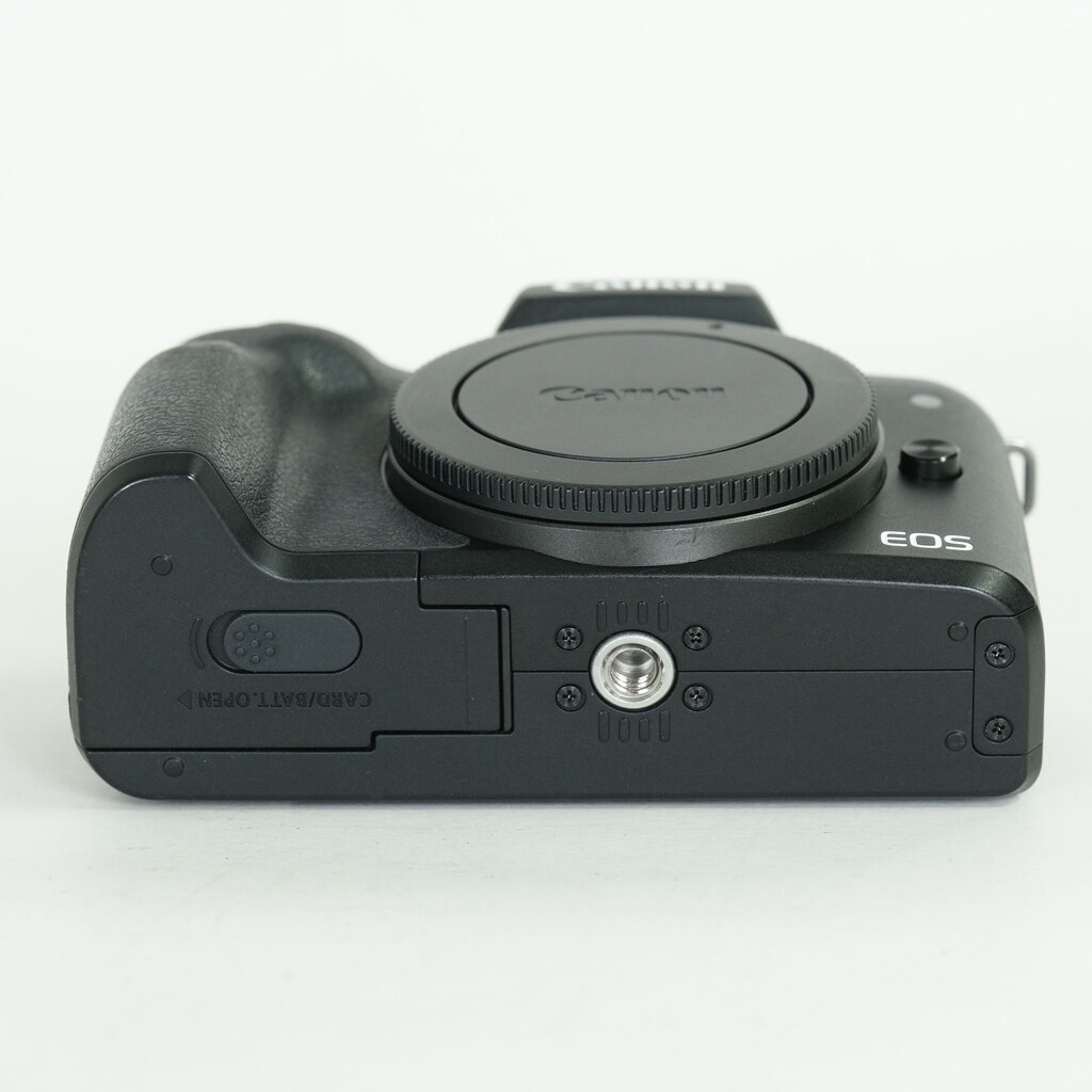 Canon EOS Kiss M