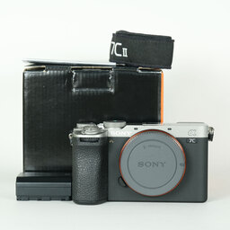 SONY α7C II(ILCE-7CM2) SONY α7C II(ILCE-7CM2)