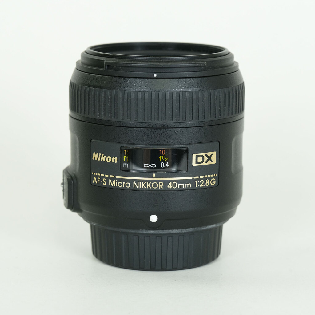 Nikon AF-S DX Micro NIKKOR 40mm f/2.8G