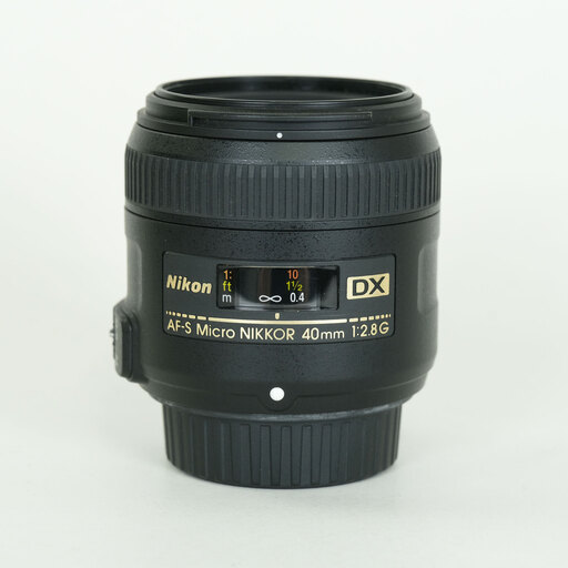 Nikon AF-S DX Micro NIKKOR 40mm f/2.8G