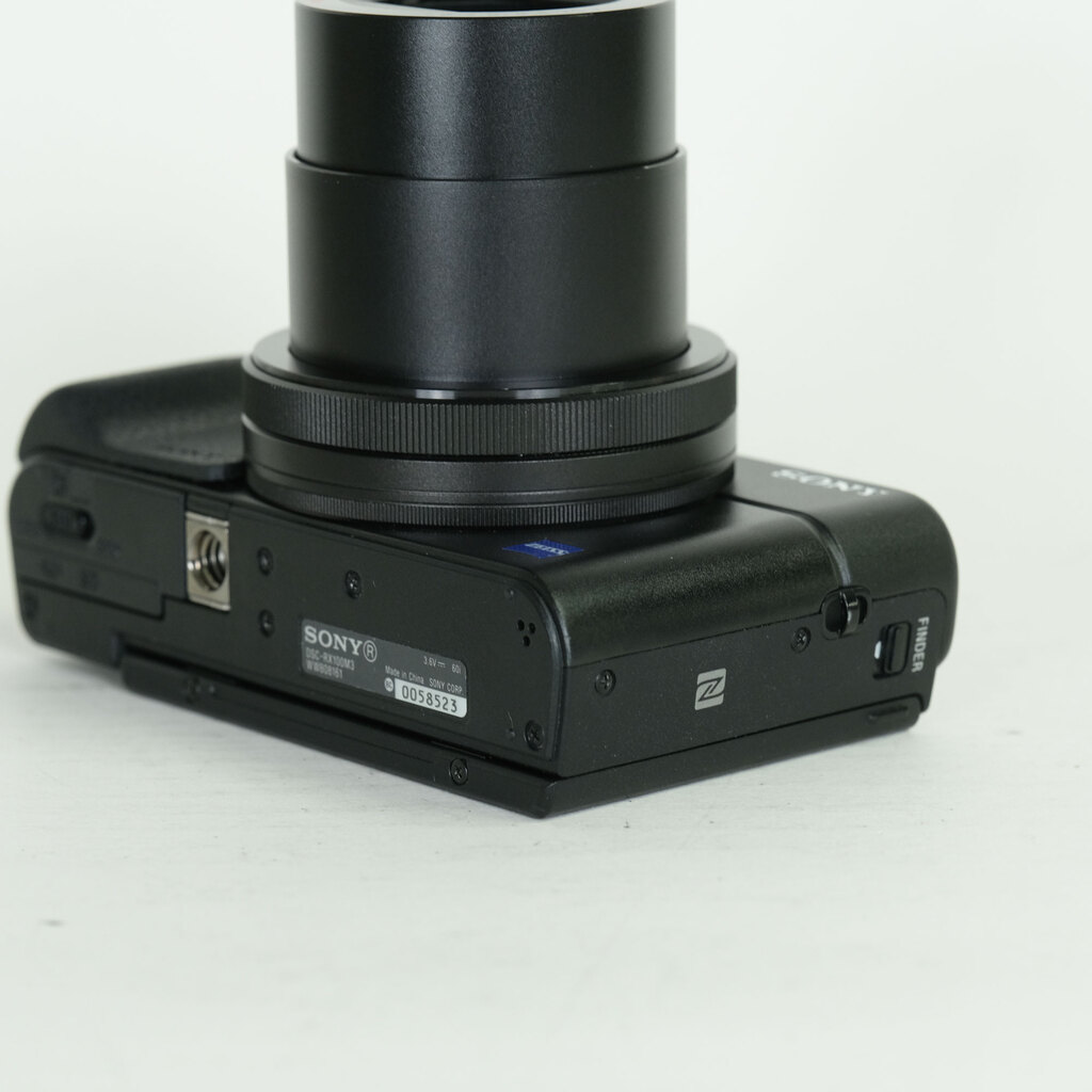 SONY Cyber-shot DSC-RX100M3