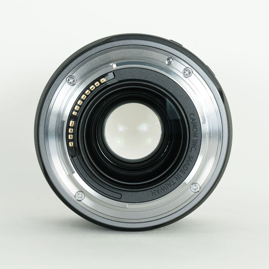 Canon RF35mm F1.8 MACRO IS STM