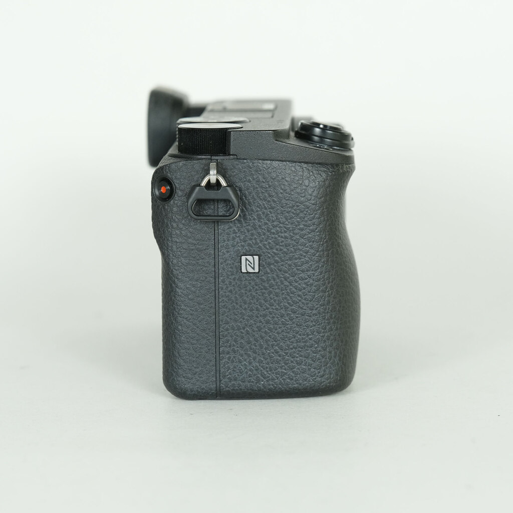 SONY α6400（ILCE-6400）